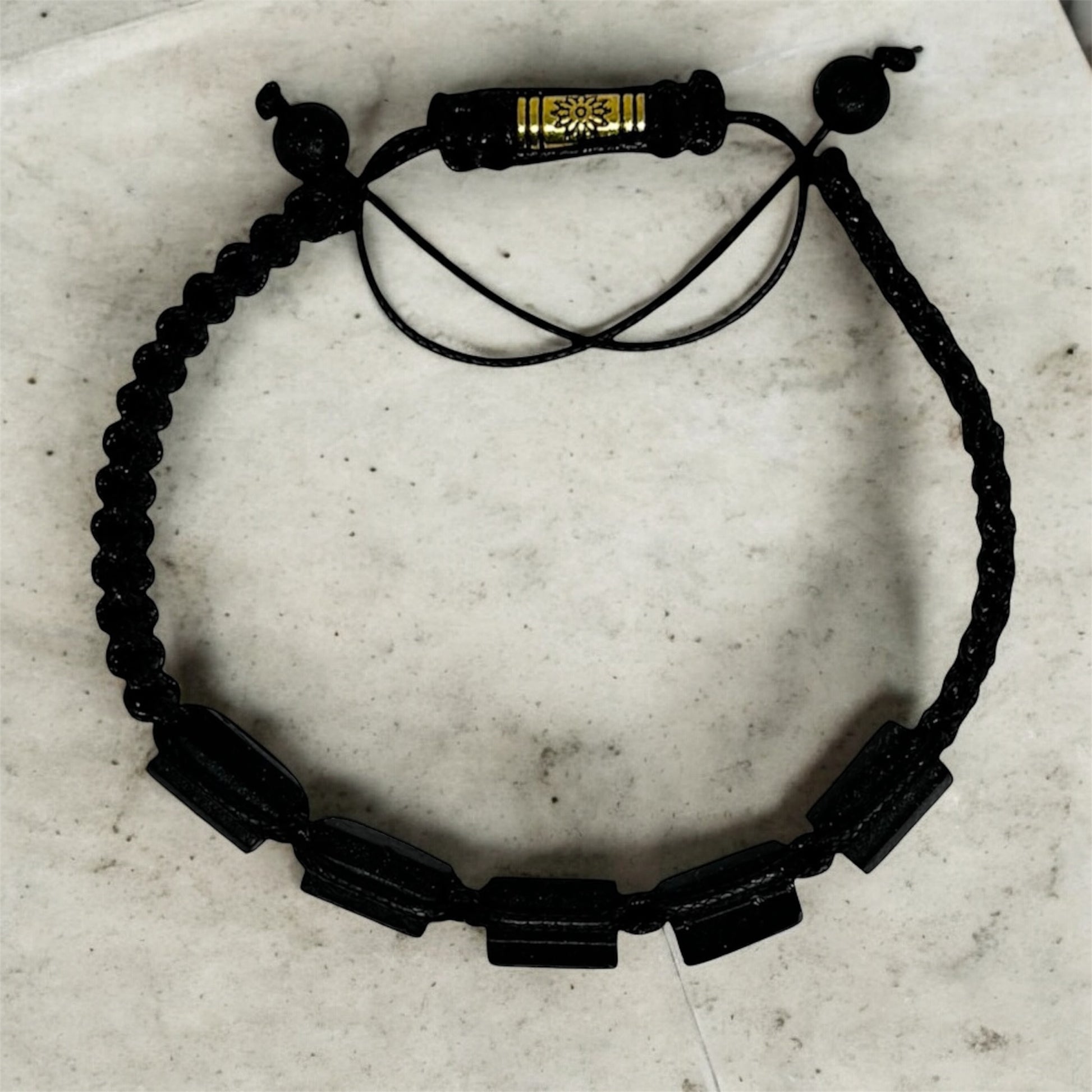 Pleciona ręcznie bransoletka z czarnego turmalinu fasetowanego . Najwyższa moc czarnego turmalinu na twojej ręce!