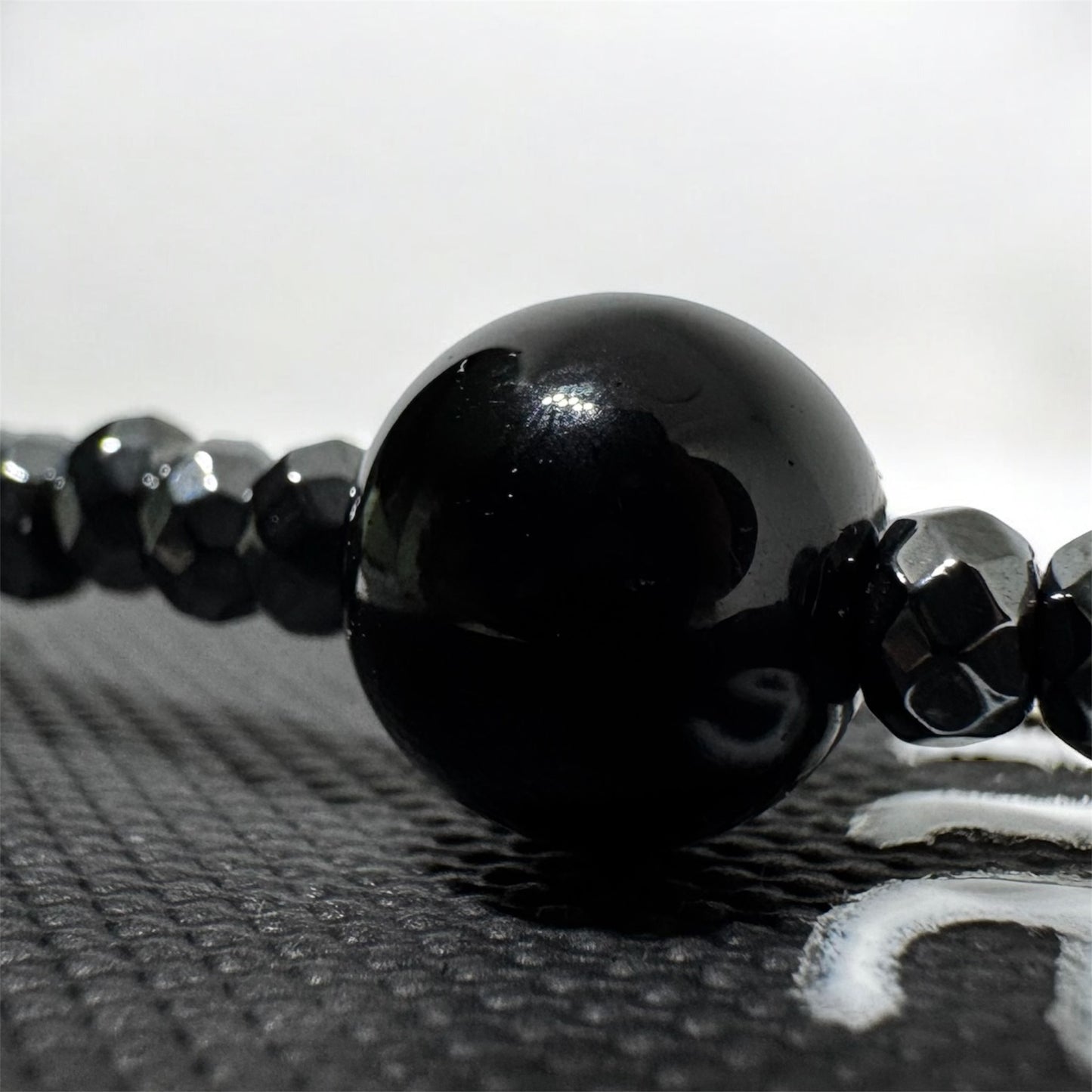 Naszyjnik Różaniec z Krzyżem Czarny Turmalin Hematyt Obsydian Naturalny