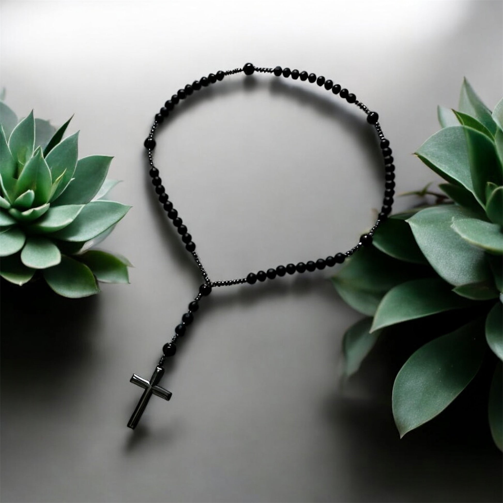 Naszyjnik Różaniec z Krzyżem Czarny Turmalin Hematyt Obsydian Naturalny