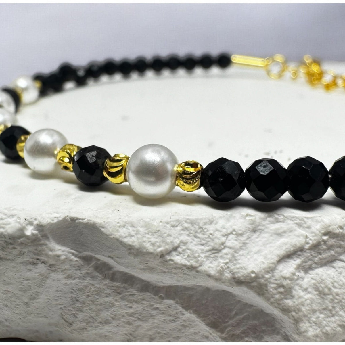 Bransoletka Ochronna Czarny Turmalin 2mm Perły Złota 18k - Seralune